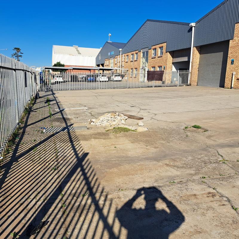 To Let commercial Property for Rent in North End Eastern Cape